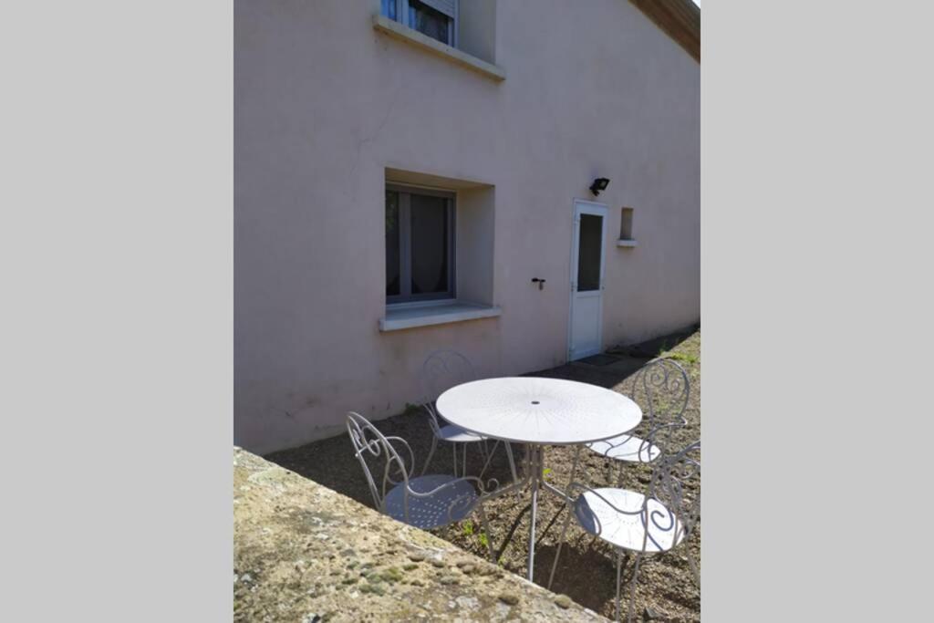 شقة Chez Fabienne T3 Le Breuil-sur-Couze المظهر الخارجي الصورة